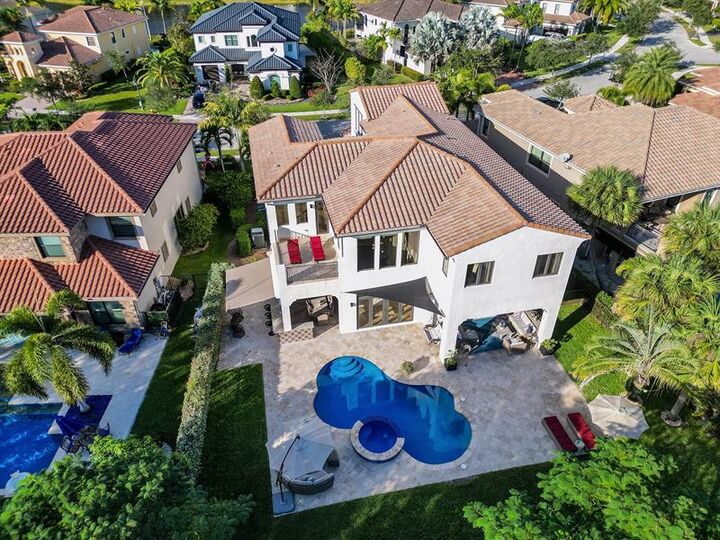 Property Photo: 10292 Emerson St FL 33076