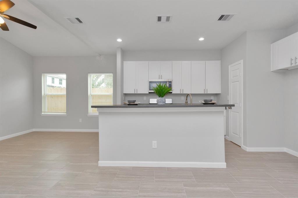 Property Photo:  4418 Elmwood Street  TX 77051 