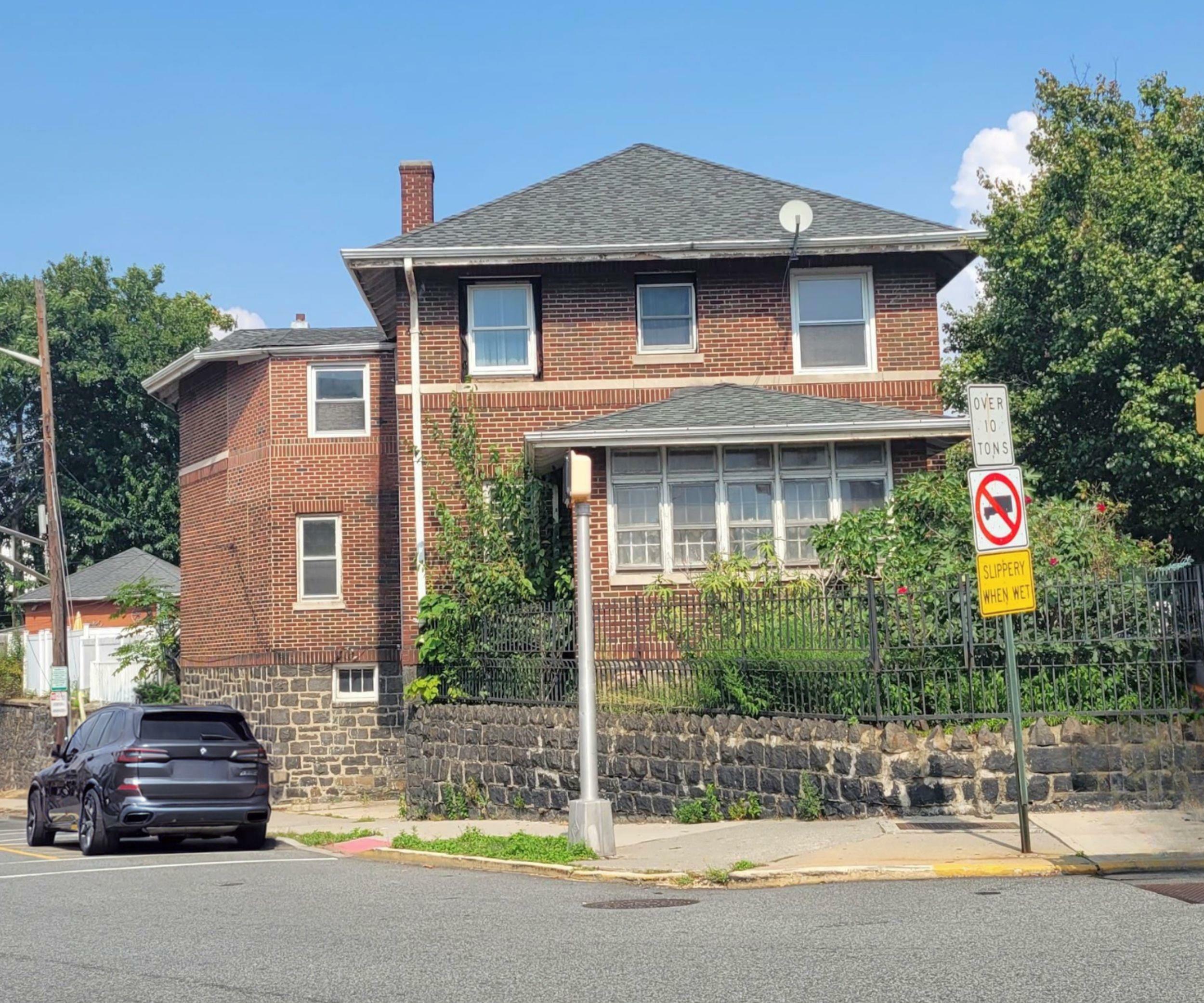 Property Photo:  4301 John F Kennedy Blvd  NJ 07047 