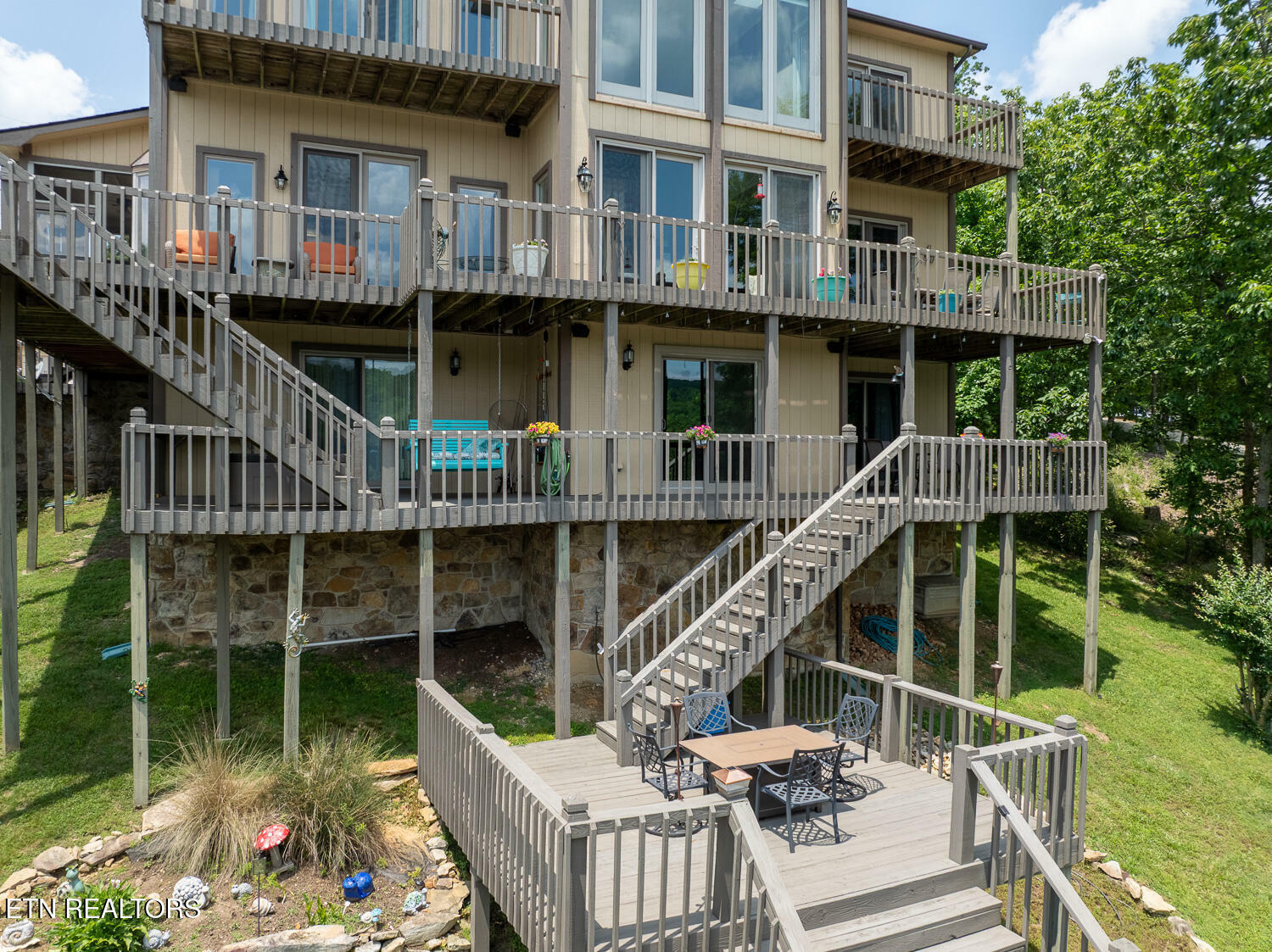 Property Photo:  20 Brixton Lane  TN 38558 