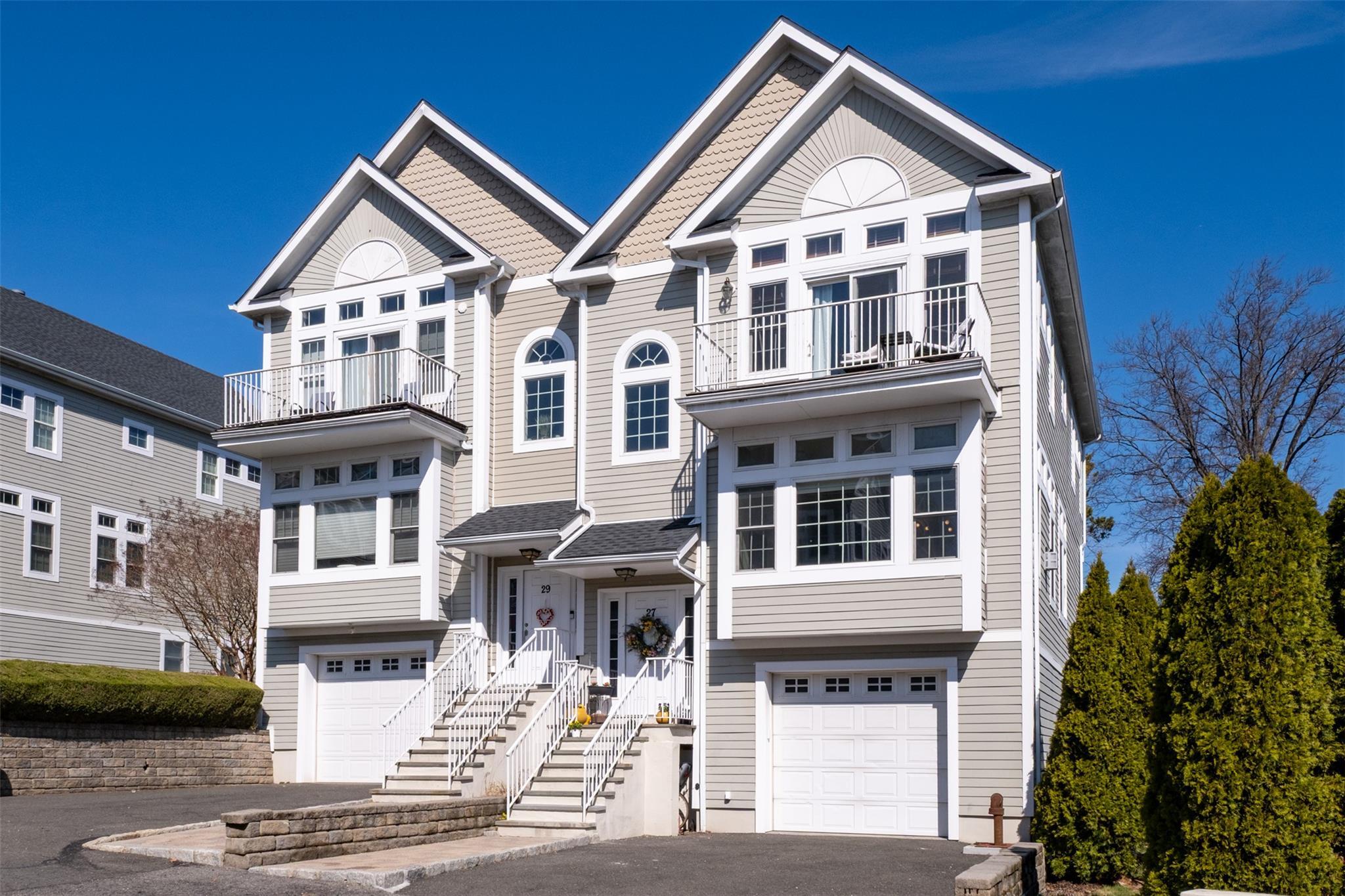 Property Photo:  27 Arbor Glen  NY 10801 