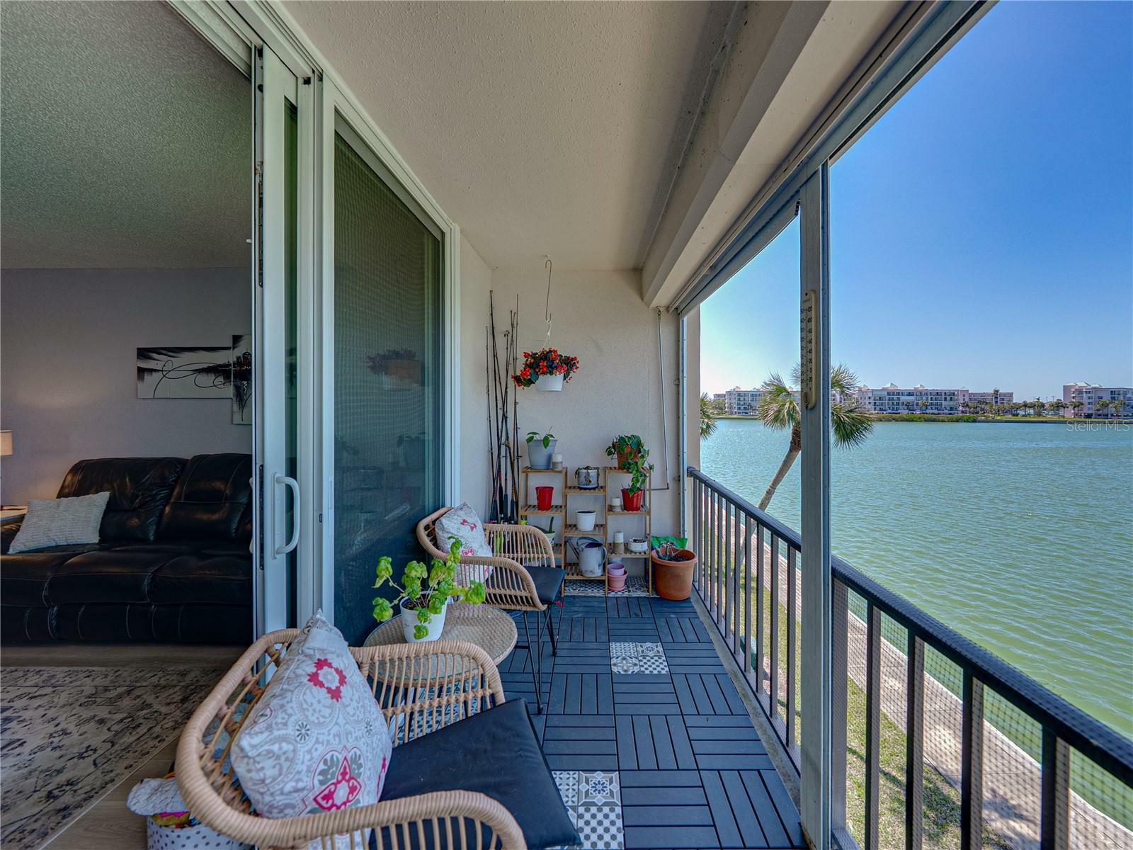 Property Photo: 7910 Sun Island Drive S 301 FL 33707