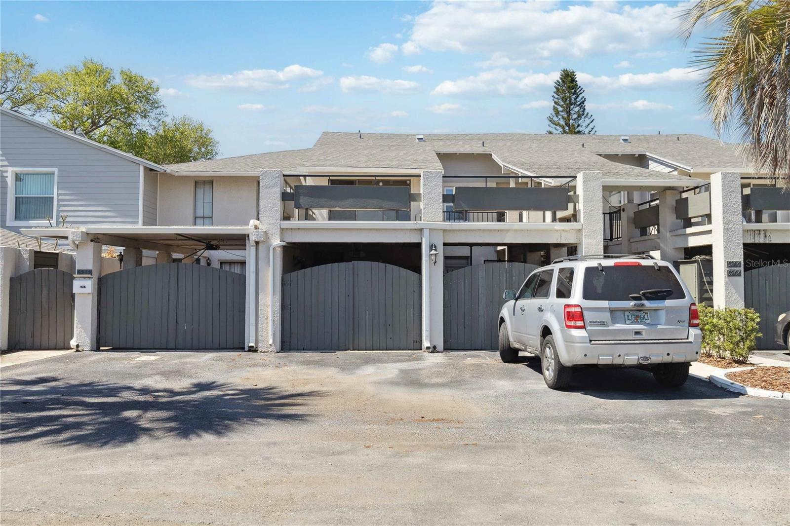 Property Photo: 5210 Cypress Creek Drive FL 32811