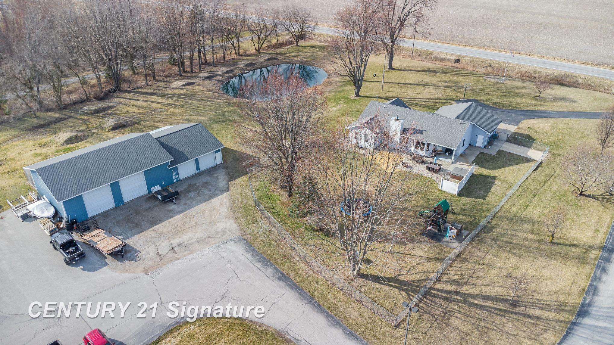 Property Photo: 3334 E Freeland Road MI 48623