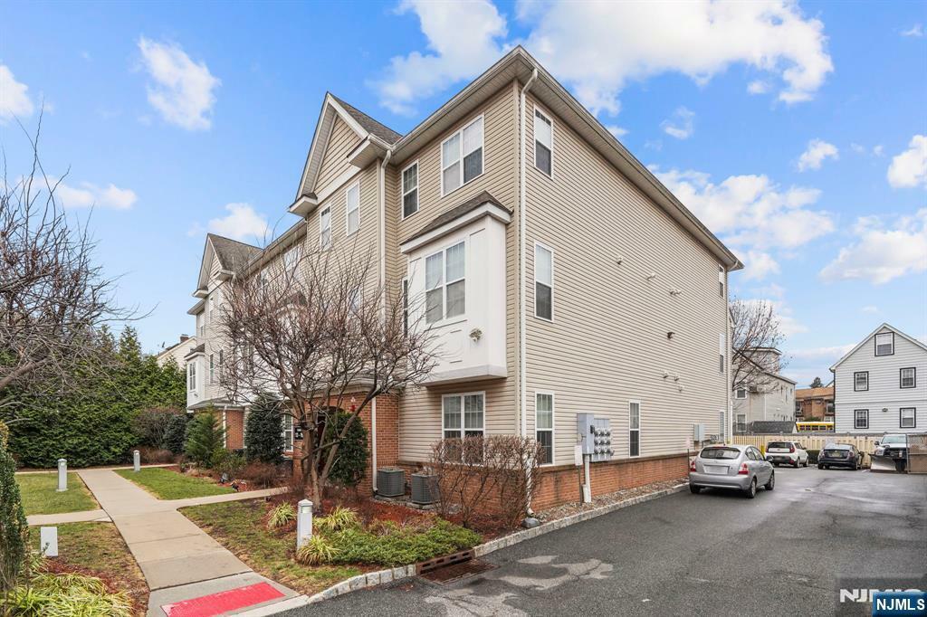 410 Howe Avenue 14  Passaic NJ 07055 photo