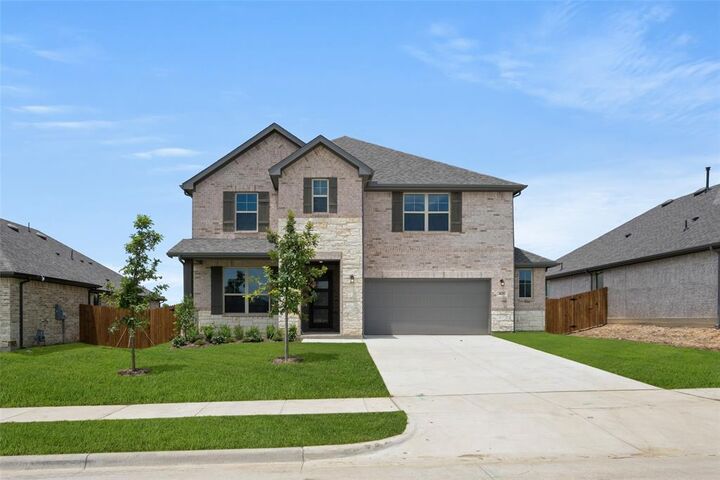 Property Photo: 425 Wabash Drive TX 75167
