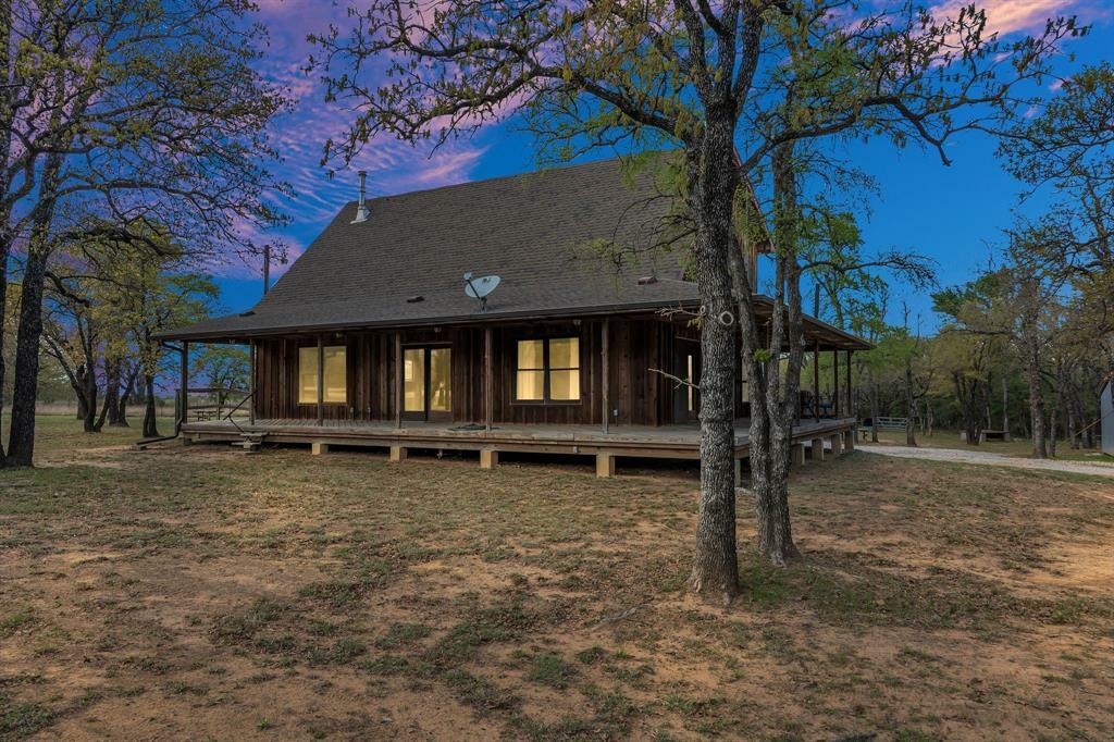 Property Photo: 467 County Road 4591 TX 76023