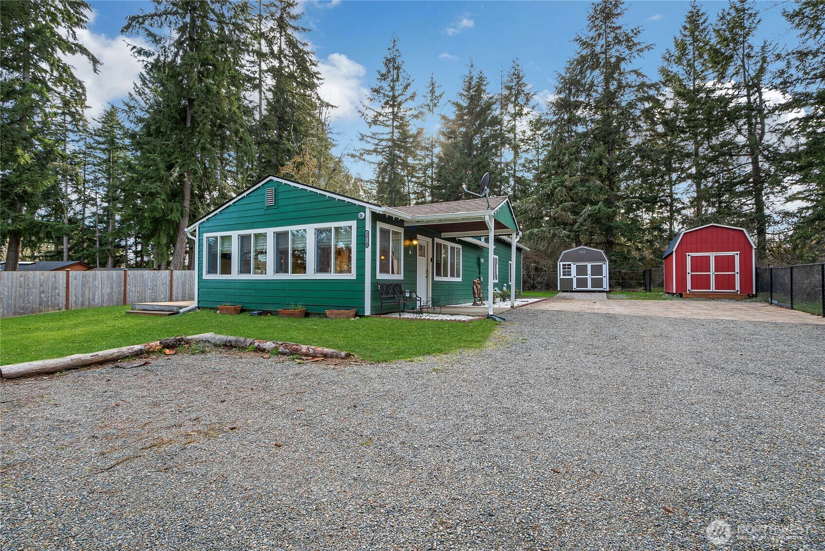 Property Photo: 15710 118th Lane SE WA 98597