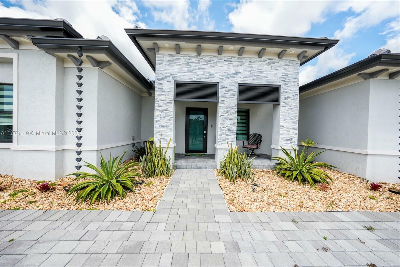 Property Photo: 19080 SW 133 Ct FL 33177