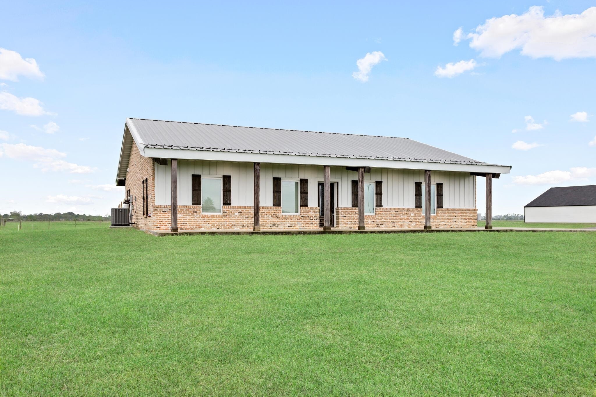 2050 Aggie Dr.  Beaumont TX 77713 photo