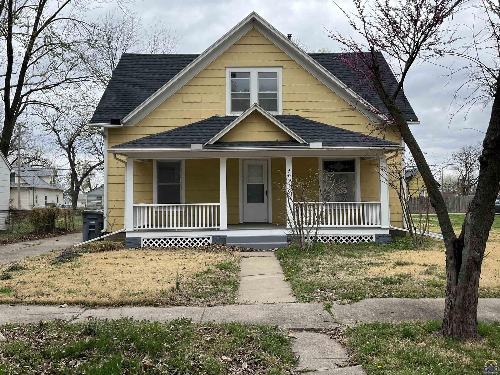 Property Photo:  509 S Market St  KS 66801