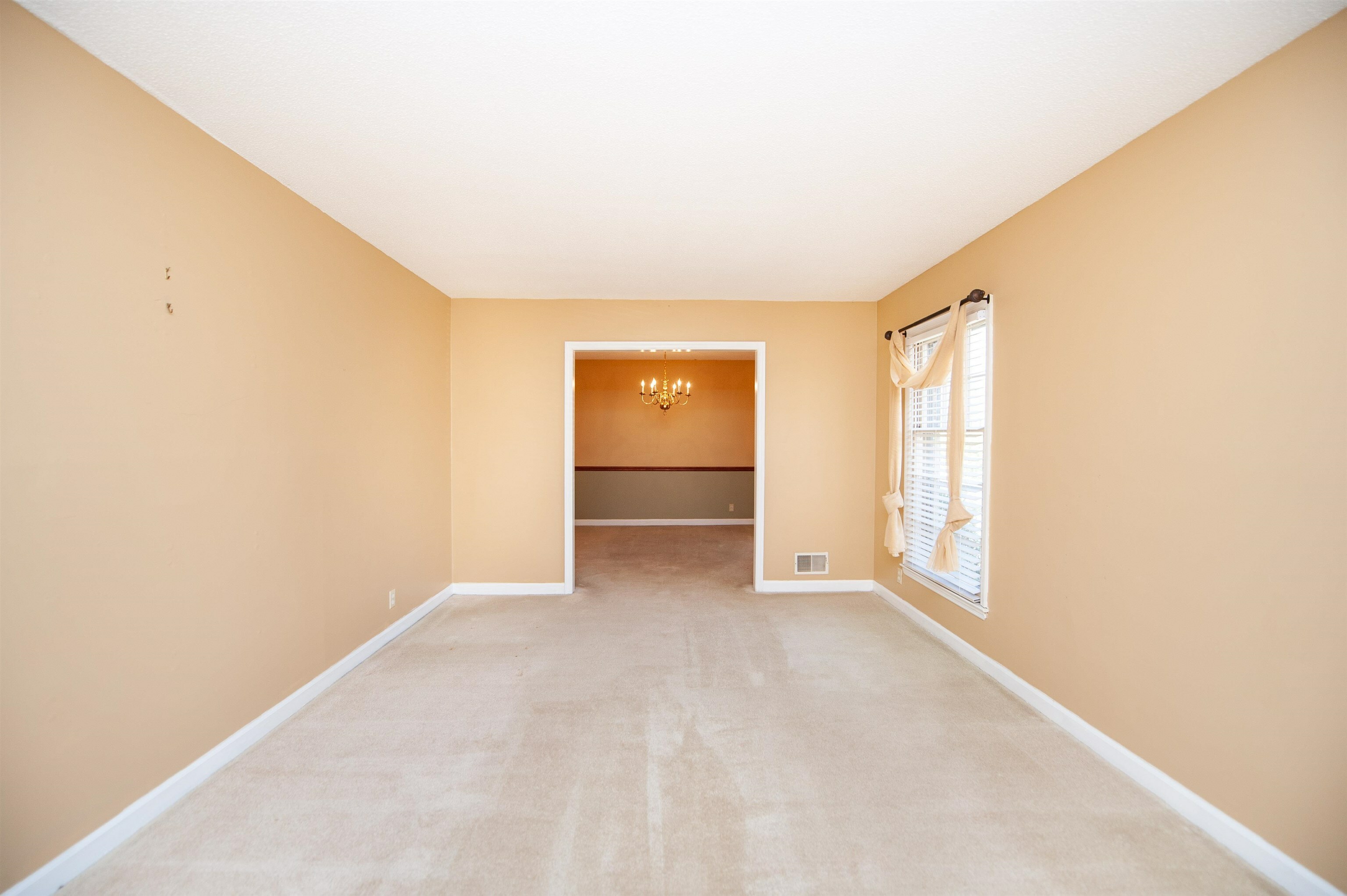 Property Photo: 322 Seven Oaks Lane SC 29301