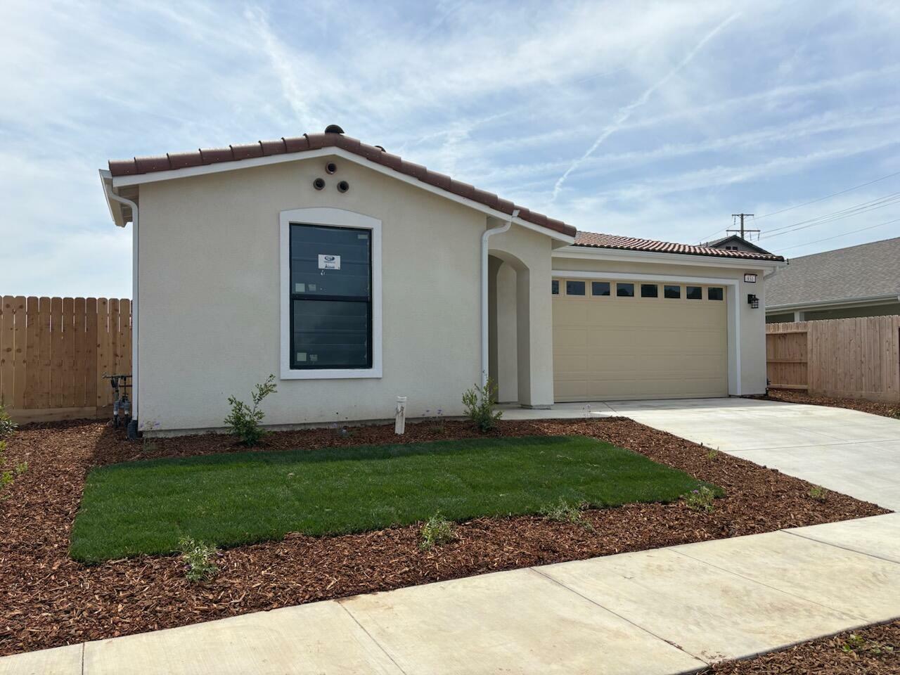 931 E Harter Drive  Visalia CA 93292 photo