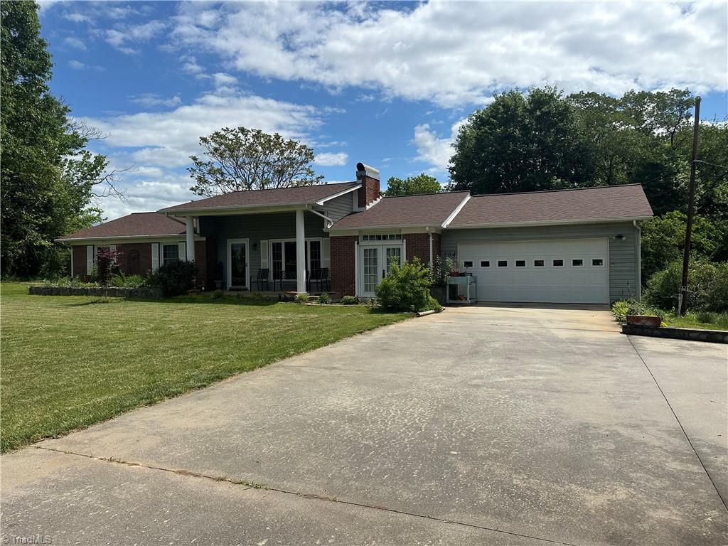 Property Photo:  704 Oak Ridge Church Road  NC 28635 