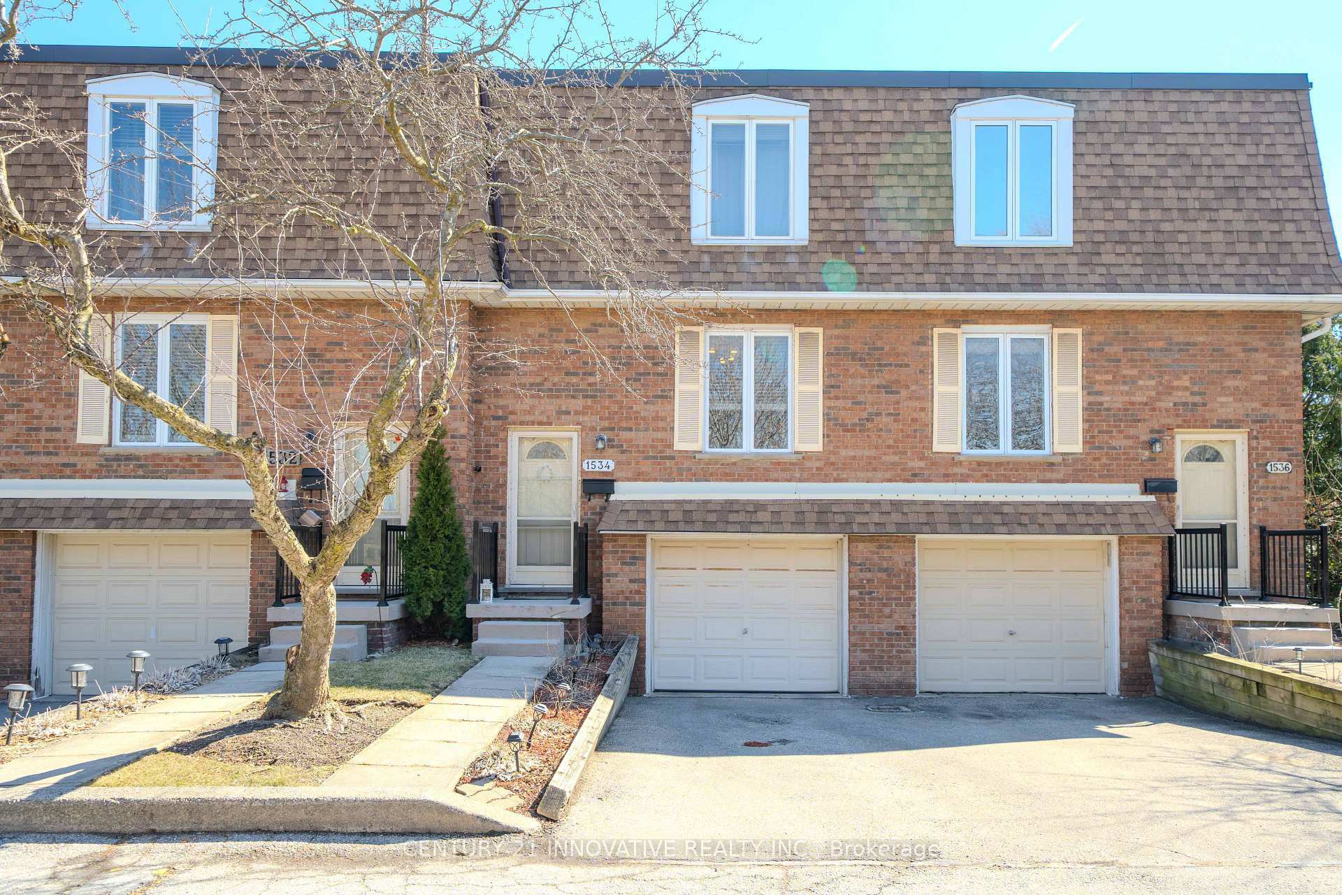 1534 Westminster Place  Burlington ON L7P 2B5 photo