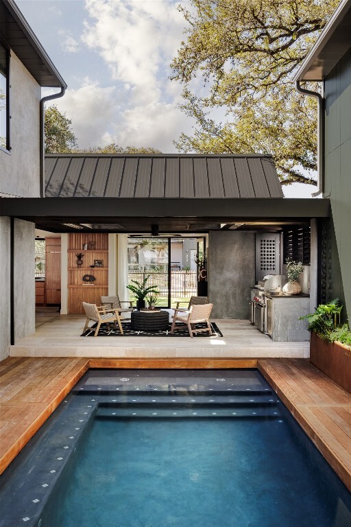Property Photo: 1202 Fieldcrest Drive TX 78704