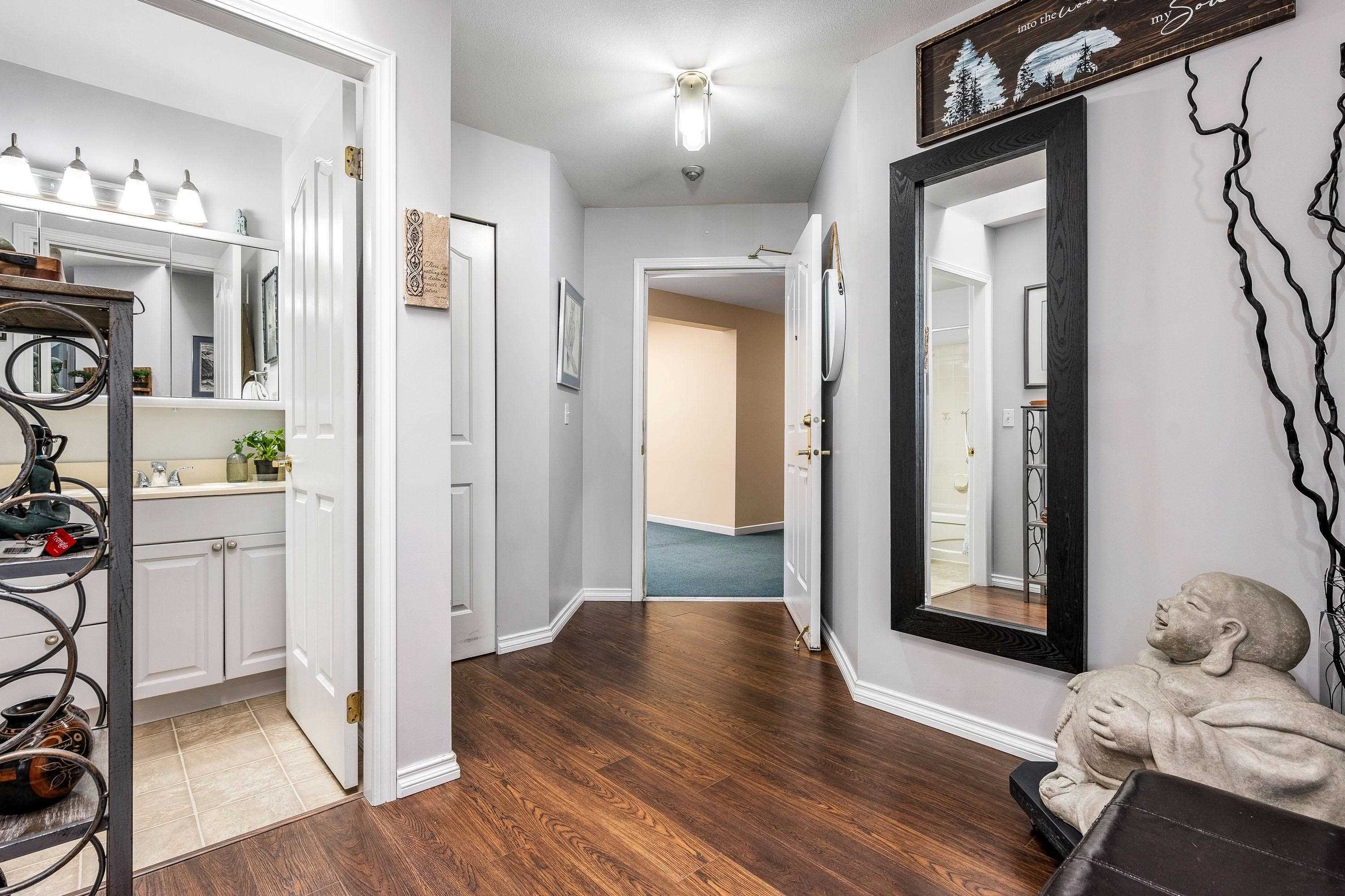 Photo de la propriété: 45660 Knight Road 310 BC V2R 2X4