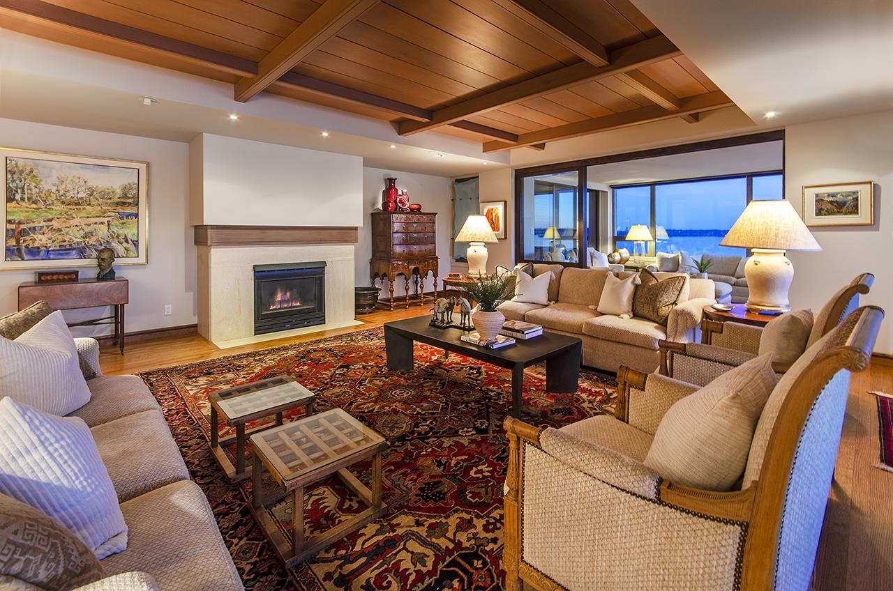 Property Photo: 2250 Bellevue Avenue 10 BC V7V 1C6