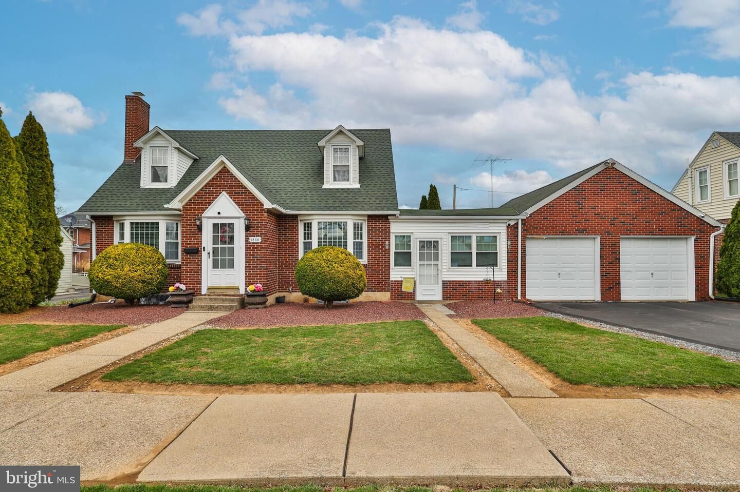 Property Photo: 1866 Campbell Street PA 18017