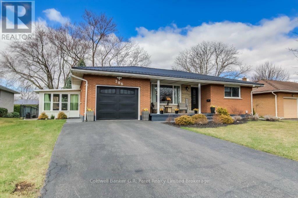 Property Photo: 306 Adams Avenue ON N4B 2Y5