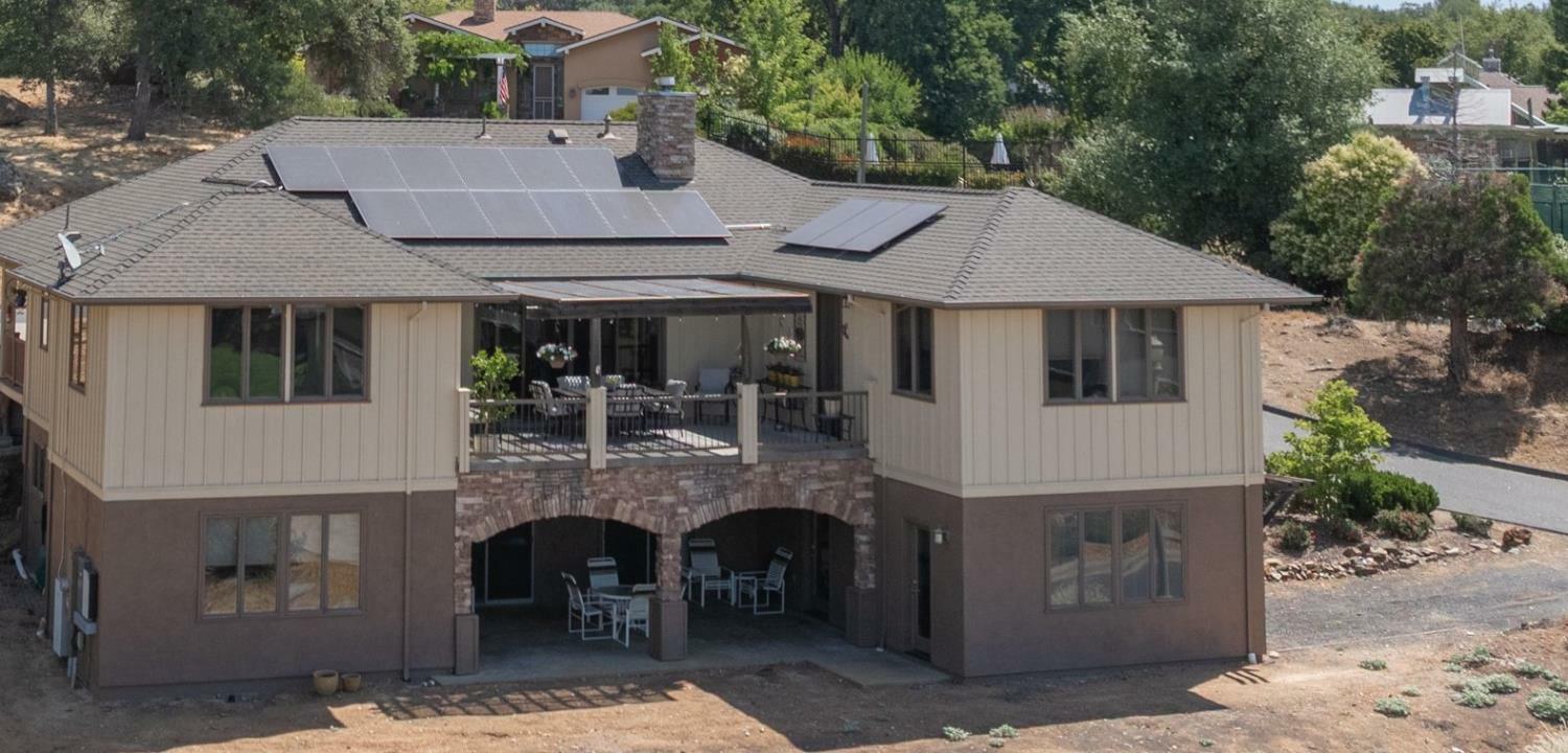 Property Photo: 501 Rosebush Court CA 95222