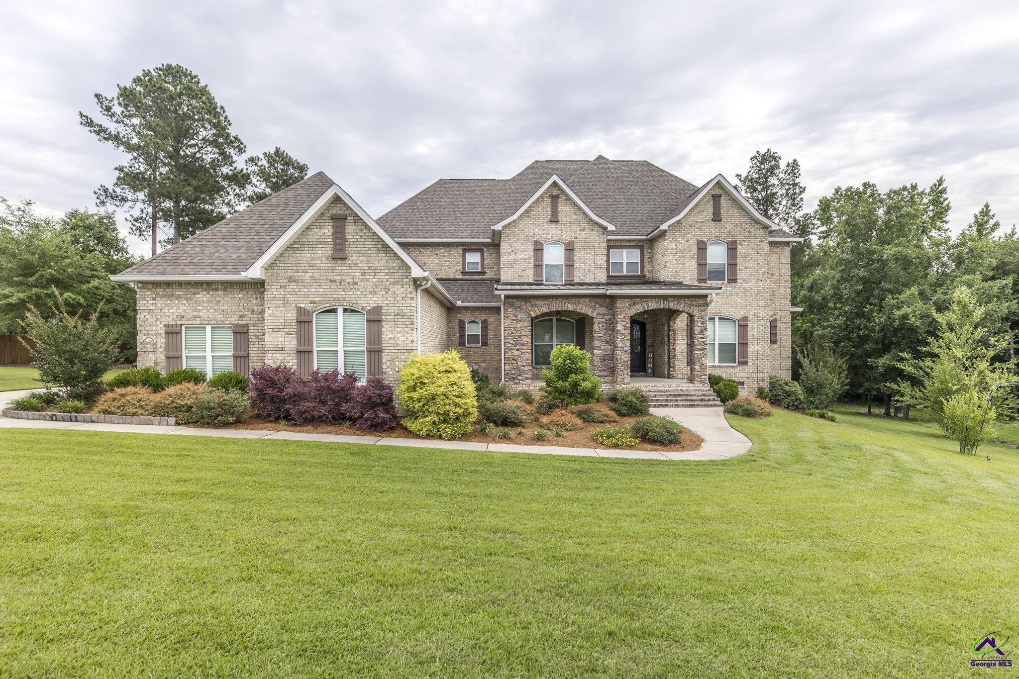 Property Photo:  223 Yale Circle  GA 31005 