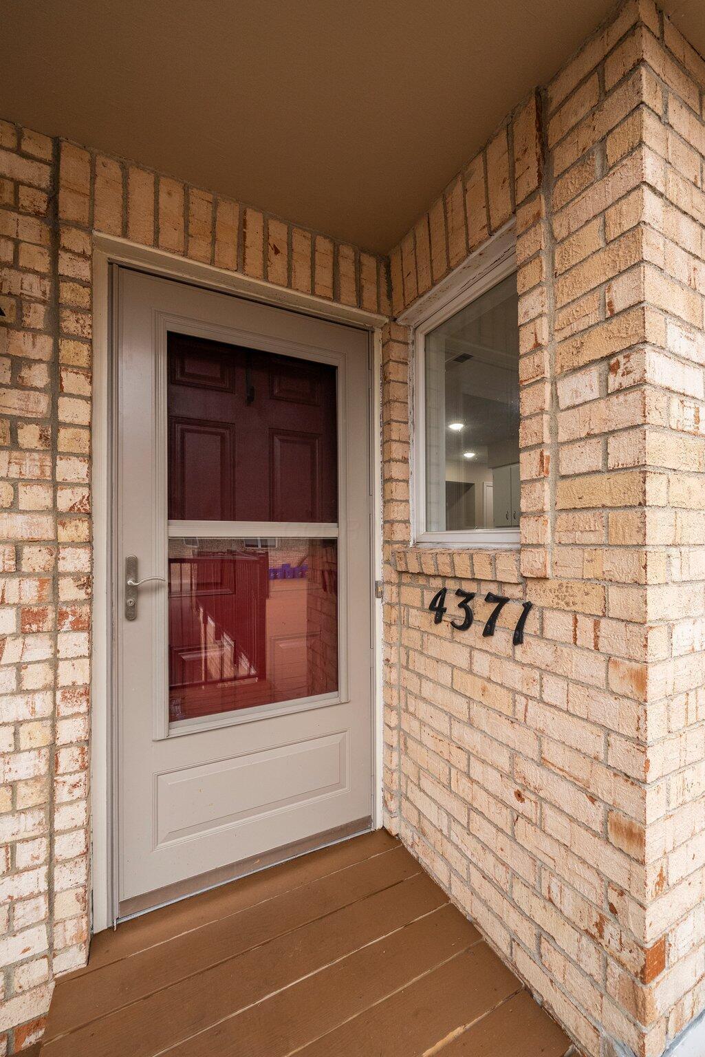 Property Photo: 4371 Latin Lane OH 43220