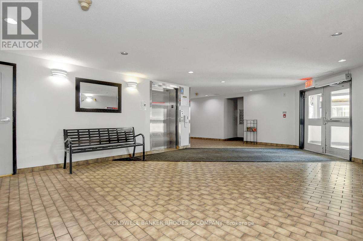 Property Photo: 316 Lorry Greenberg Drive 114 ON K1T 2P4