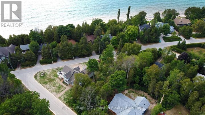 Property Photo:  9 Hemlock Street  ON N0H 2L0 