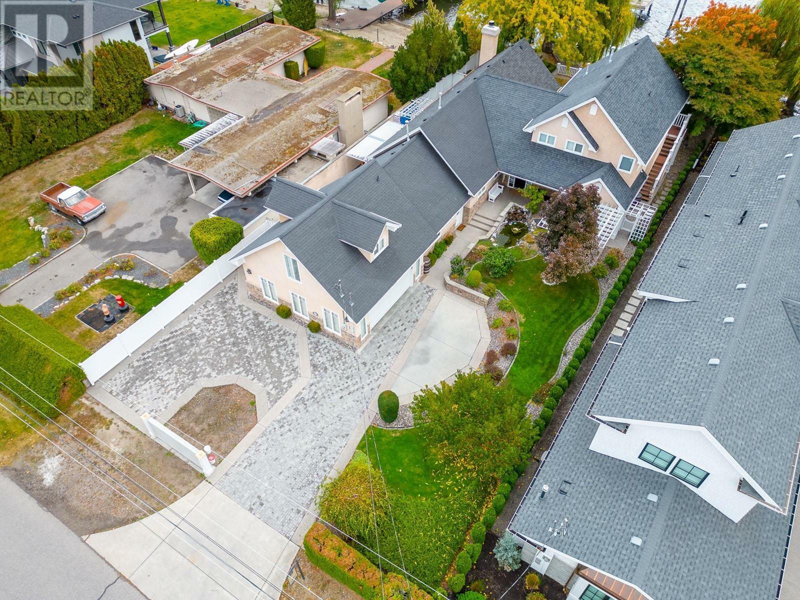 Photo de la propriété: 1571 Pritchard Drive BC V4T 1X4