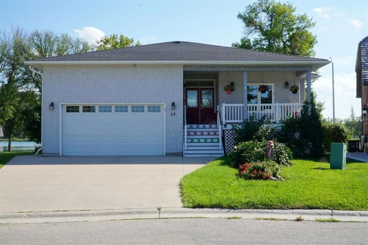 13 Lions Memorial Place  Portage La Prairie MB R1N 3Z1 photo