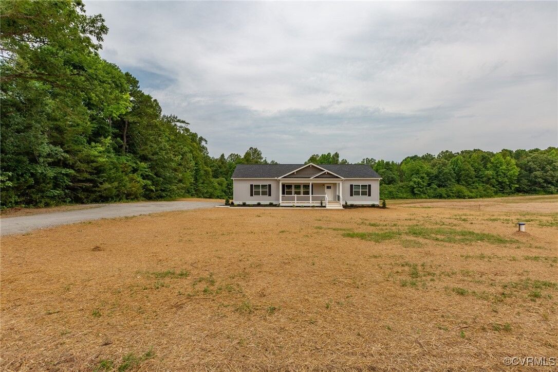 Property Photo:  853 Levi Road  VA 23942 