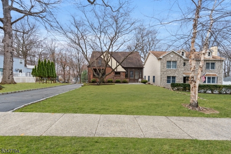 Property Photo: 47 Freeman St NJ 07068