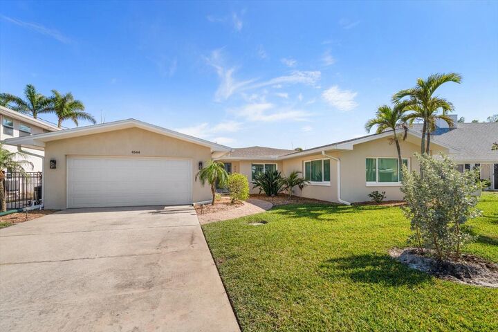 Property Photo: 4544 Harbor Hills Drive FL 33770