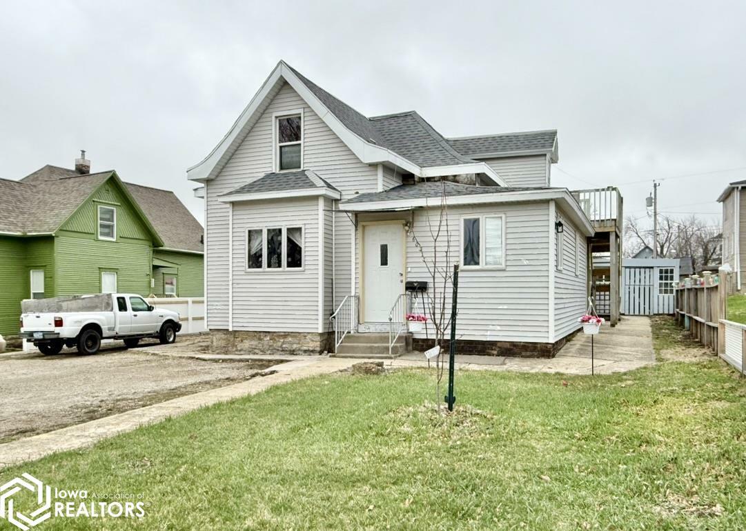 Property Photo: 603 E Church Street IA 50158-3056