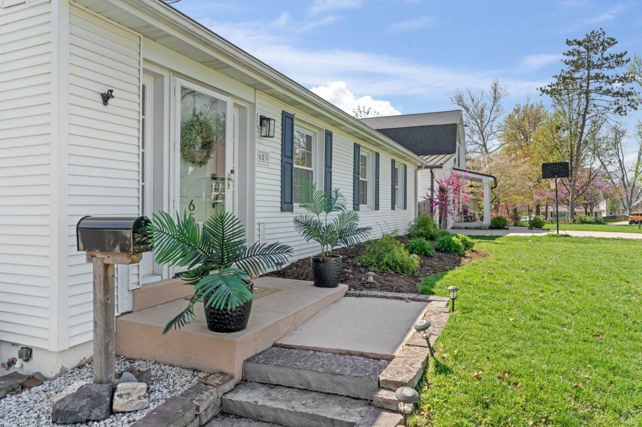 Property Photo: 653 Lewiston Drive MO 63122