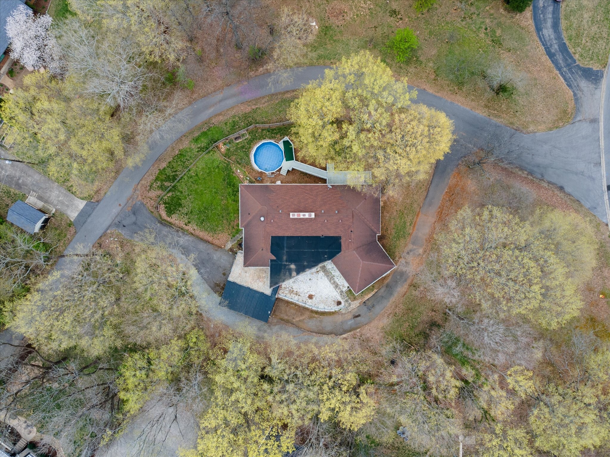 Property Photo: 276 E Porters Bluff Rd E TN 37040