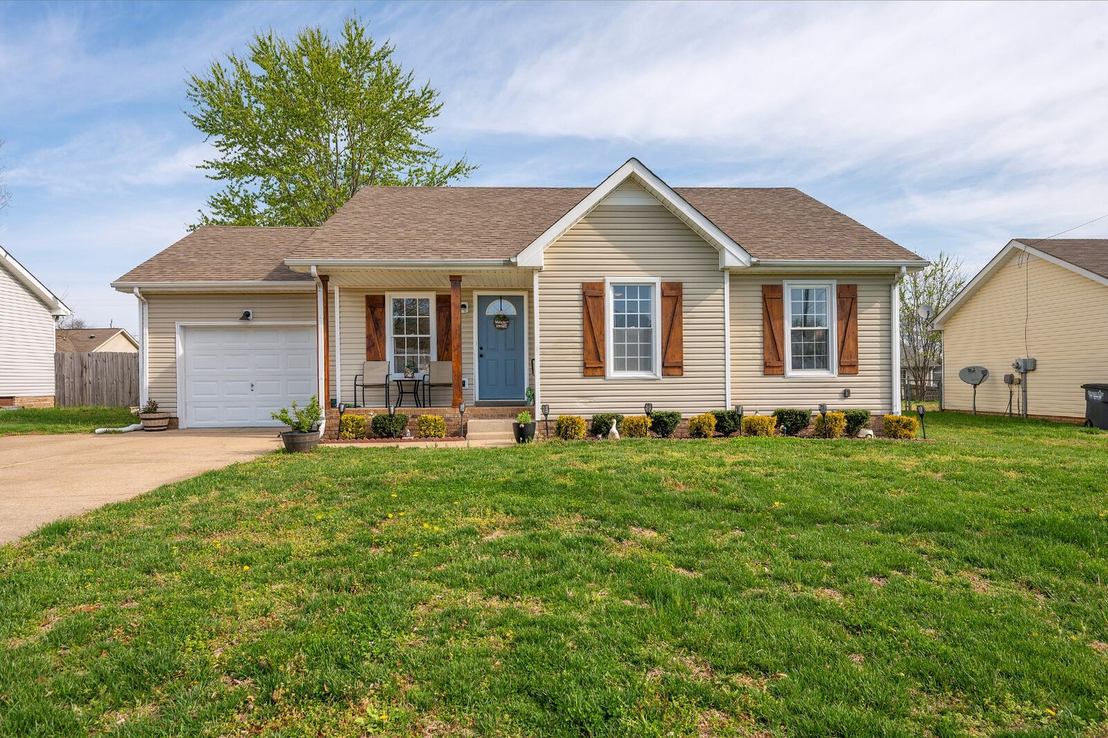 Property Photo: 3233 Tabby Dr TN 37042