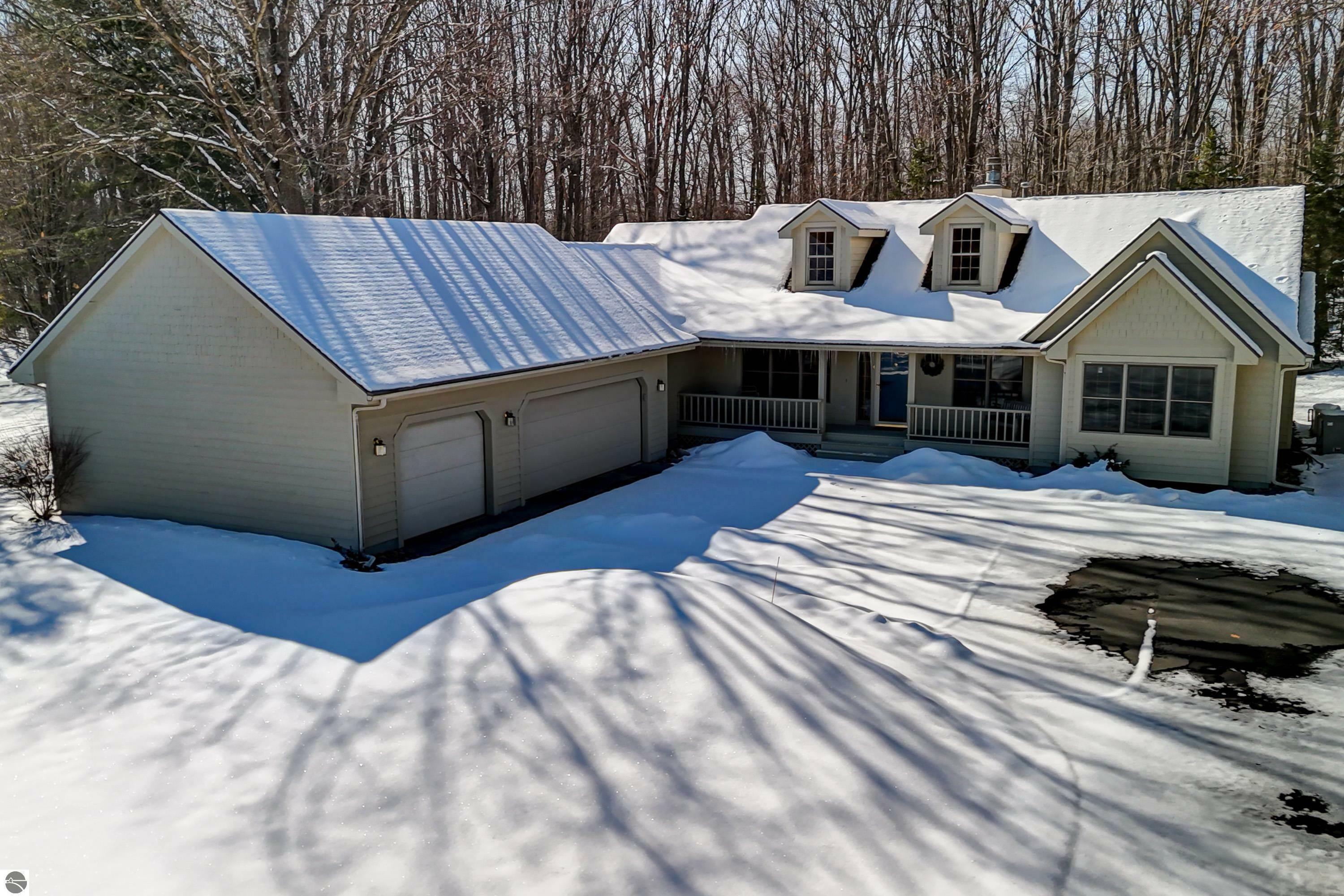 9525 Westwood Drive  Traverse City MI 49685 photo