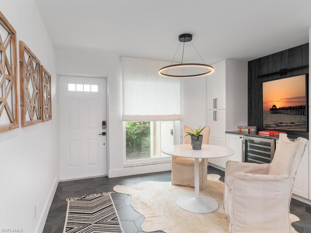 Property Photo: 828 Gulf Pavilion Dr S 105 FL 34108