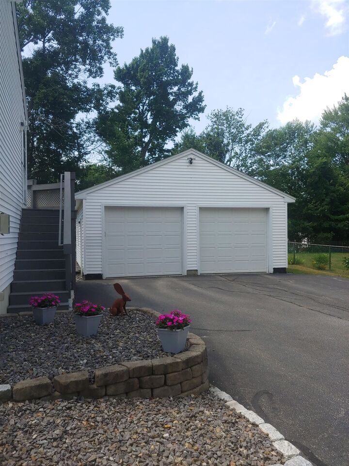 Property Photo: 423 Salmon Falls Road NH 03868