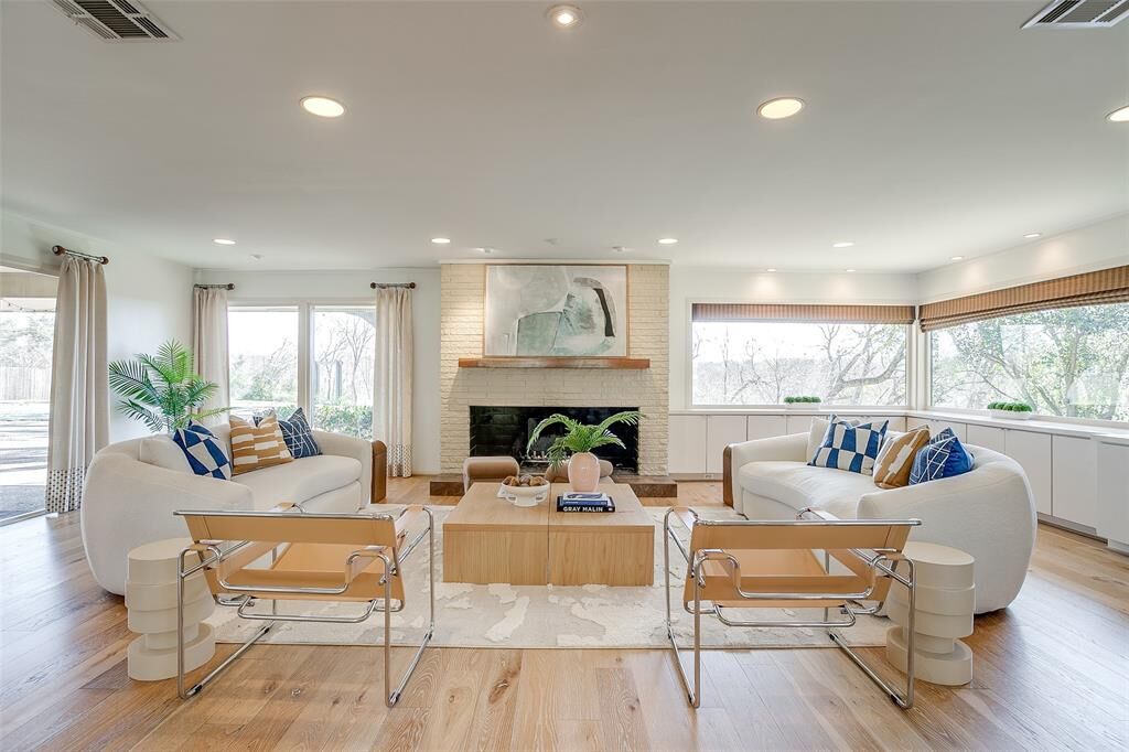 Property Photo:  3725 Autumn Drive  TX 76109 