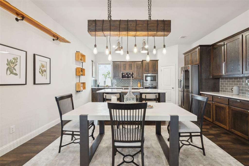 Property Photo: 613 Overton Avenue TX 75009