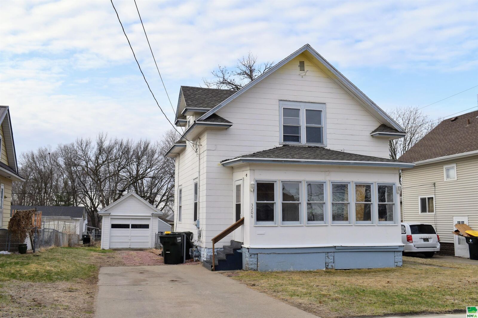 Property Photo: 3206 5th Ave IA 51106