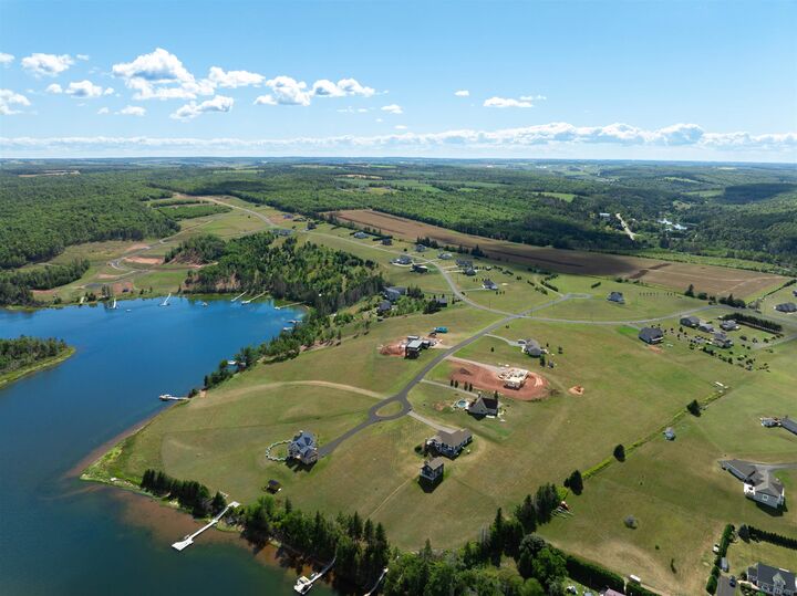 Property Photo:  D-06 Prospect Court  PE C1N 4N0 