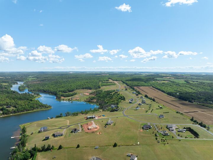 Photo de la propriété:  C-19 Riverbend Lane  PE C0A 1E0 