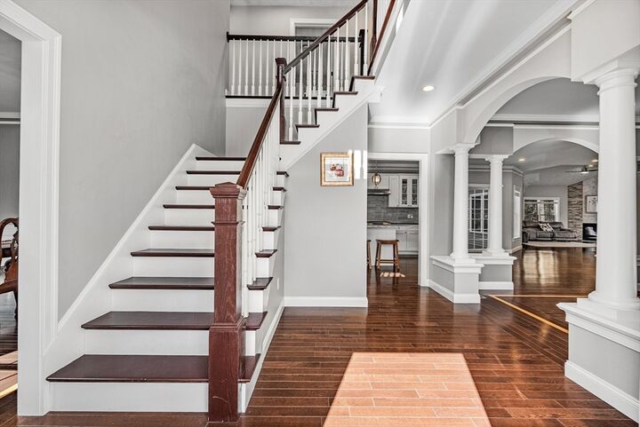 Property Photo:  7 Gleason Rd  MA 01730 