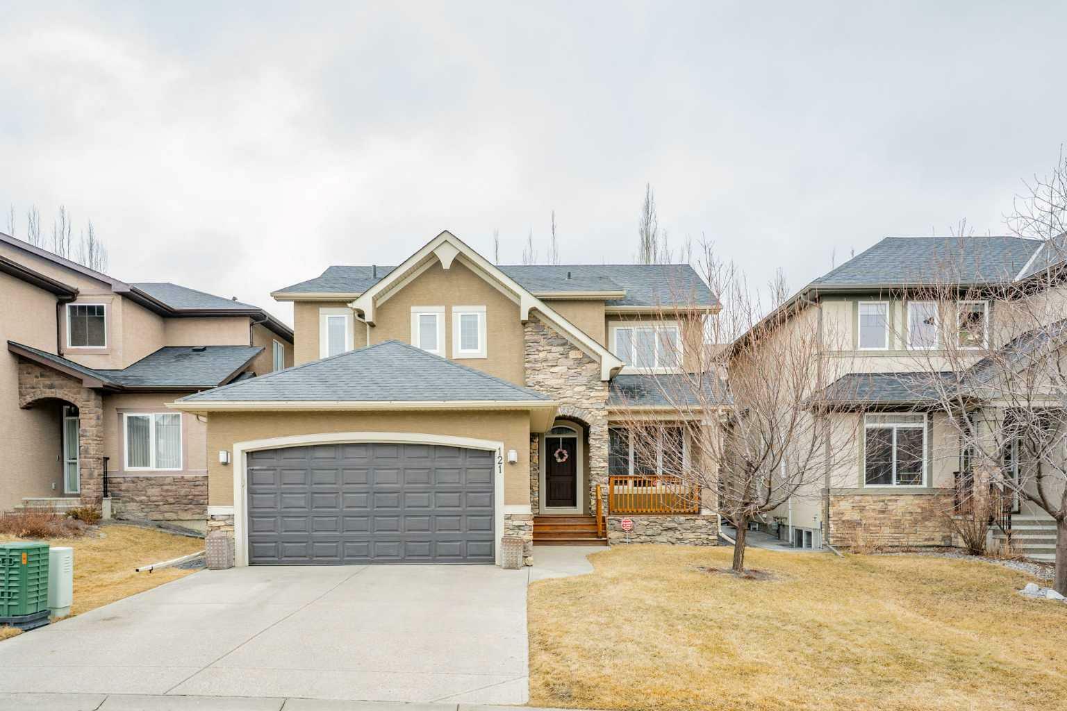 Photo de la propriété:  121 Panatella Green NW  AB T3K 0M6 