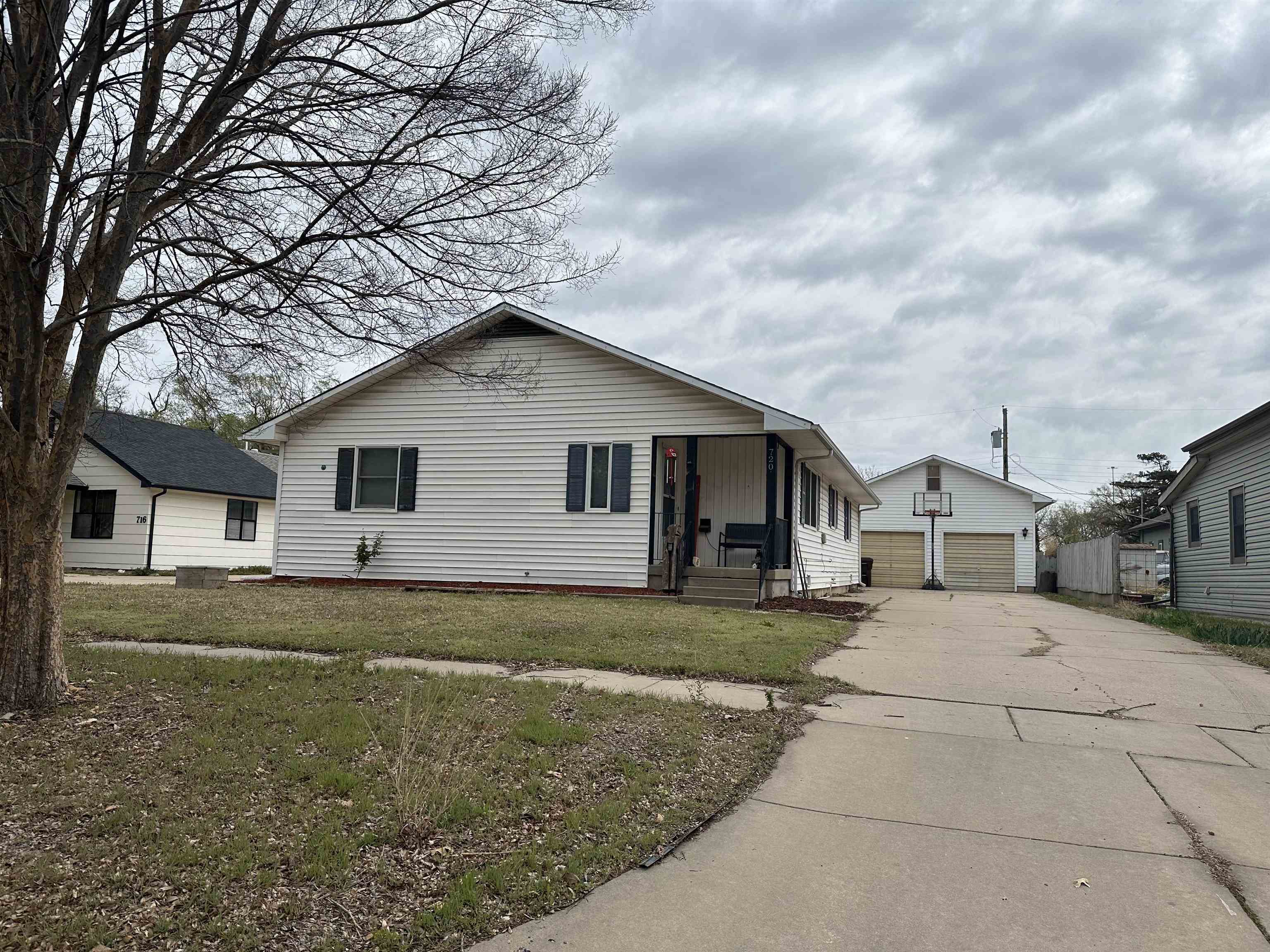 Property Photo: 720 S Gordon St KS 67213