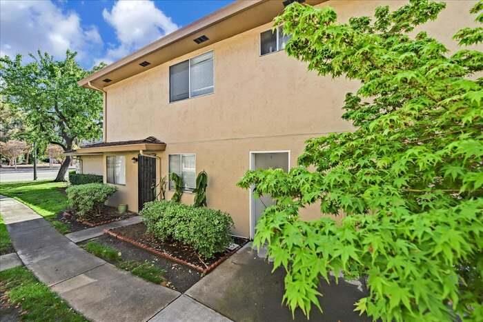 Property Photo:  811 North Capitol Avenue 3  CA 95133 